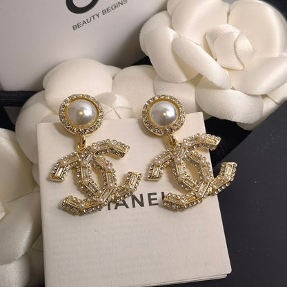 Pendientes colgantes de perlas y diamantes vintage