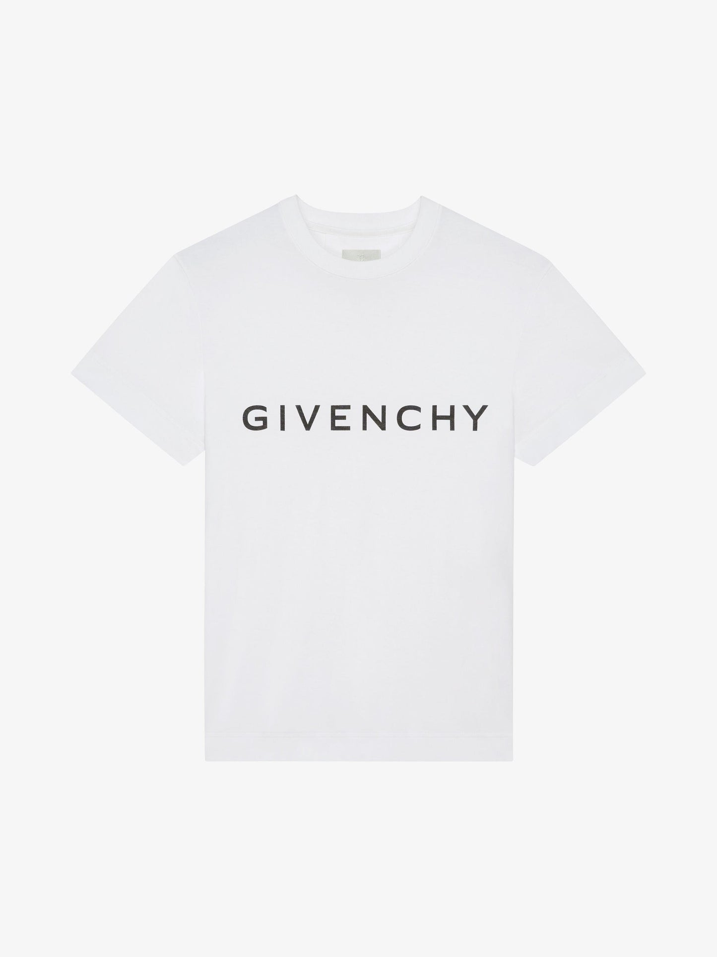 Camiseta arquetípica (preferiblemente de verano)