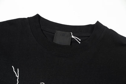 Camiseta con estampado de relámpagos