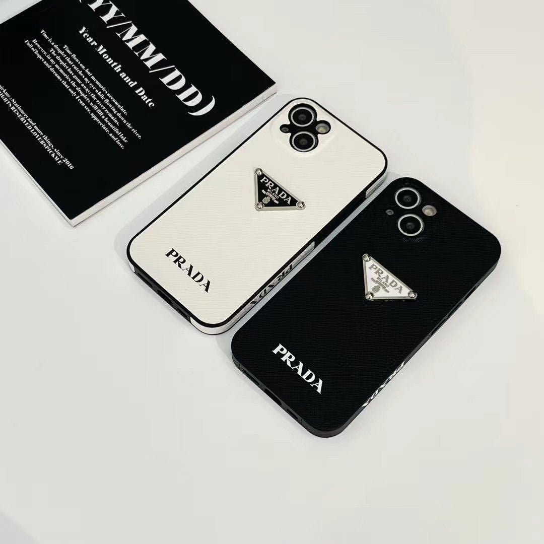 Funda de goma blanda clásica con monograma