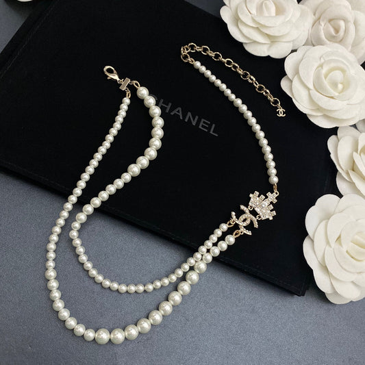 Collier de perles à double rang
