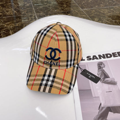 Casquette de baseball brodée à carreaux classiques