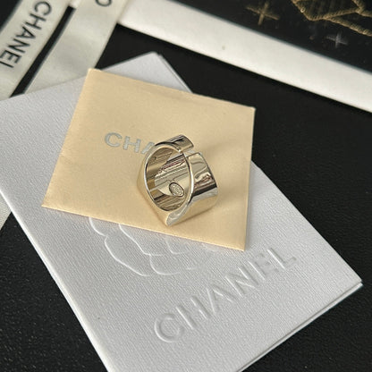 Bague ouverte de style rétro