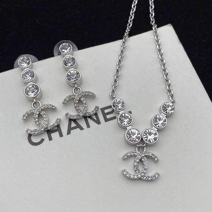 Parure Collier et Boucles d'Oreilles Diamant en Cristal