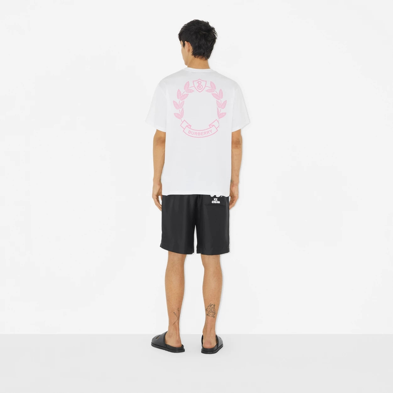 Camiseta de algodón con escudo de hoja de roble