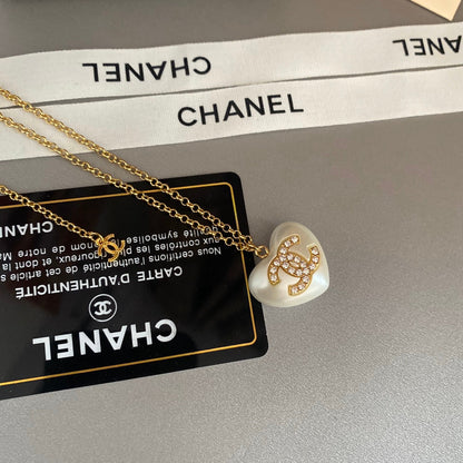 Collier pendentif Cœur de perle
