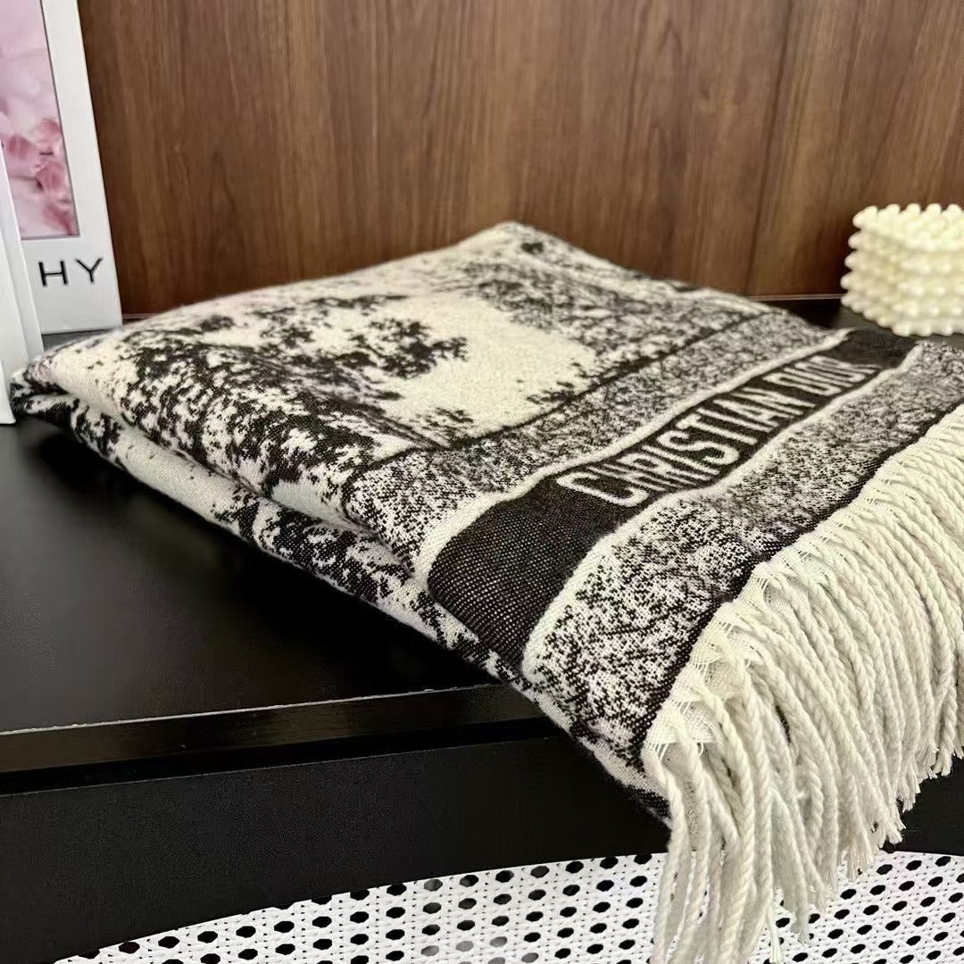 Chal Clásico Bordado en Relieve