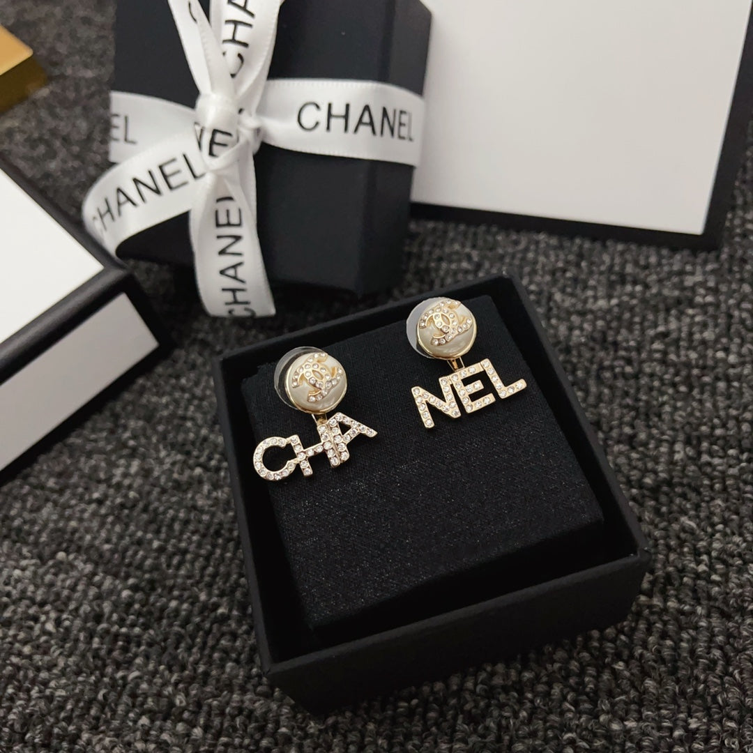 Pendientes de botón de oro Pearly Whi