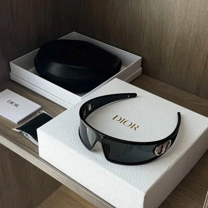 Diadema de moda, gafas de sol novedosas