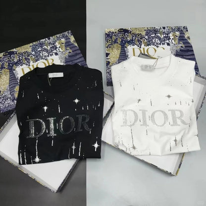 Camiseta holgada de algodón bordado de cuello redondo y manga corta