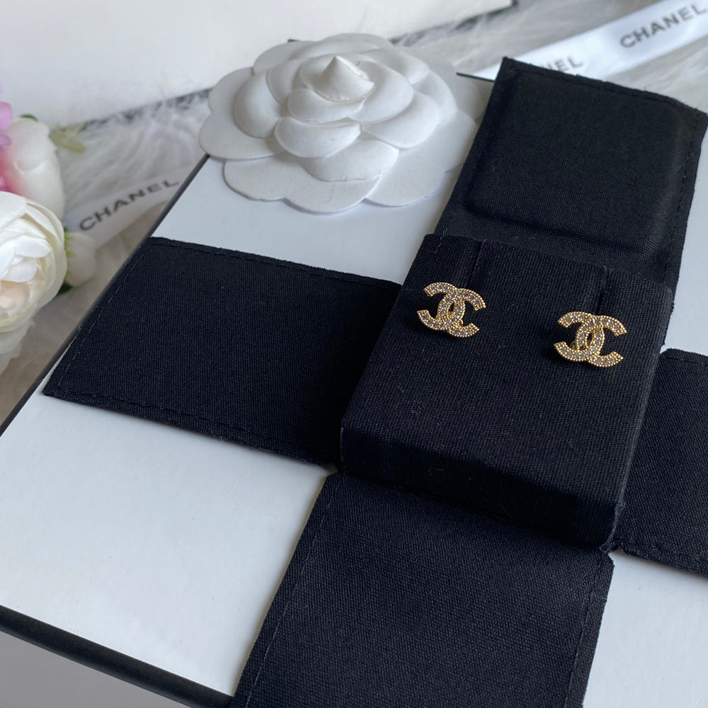 Pendientes brillantes para combinar con todo