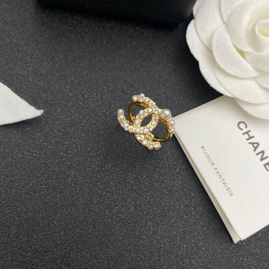 Bague ouverte élégante diamant et perle