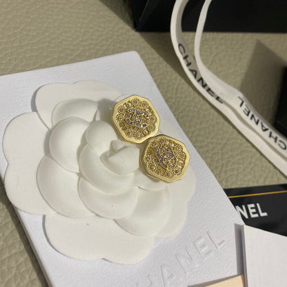 Pendientes de botón de flores de diamante premium