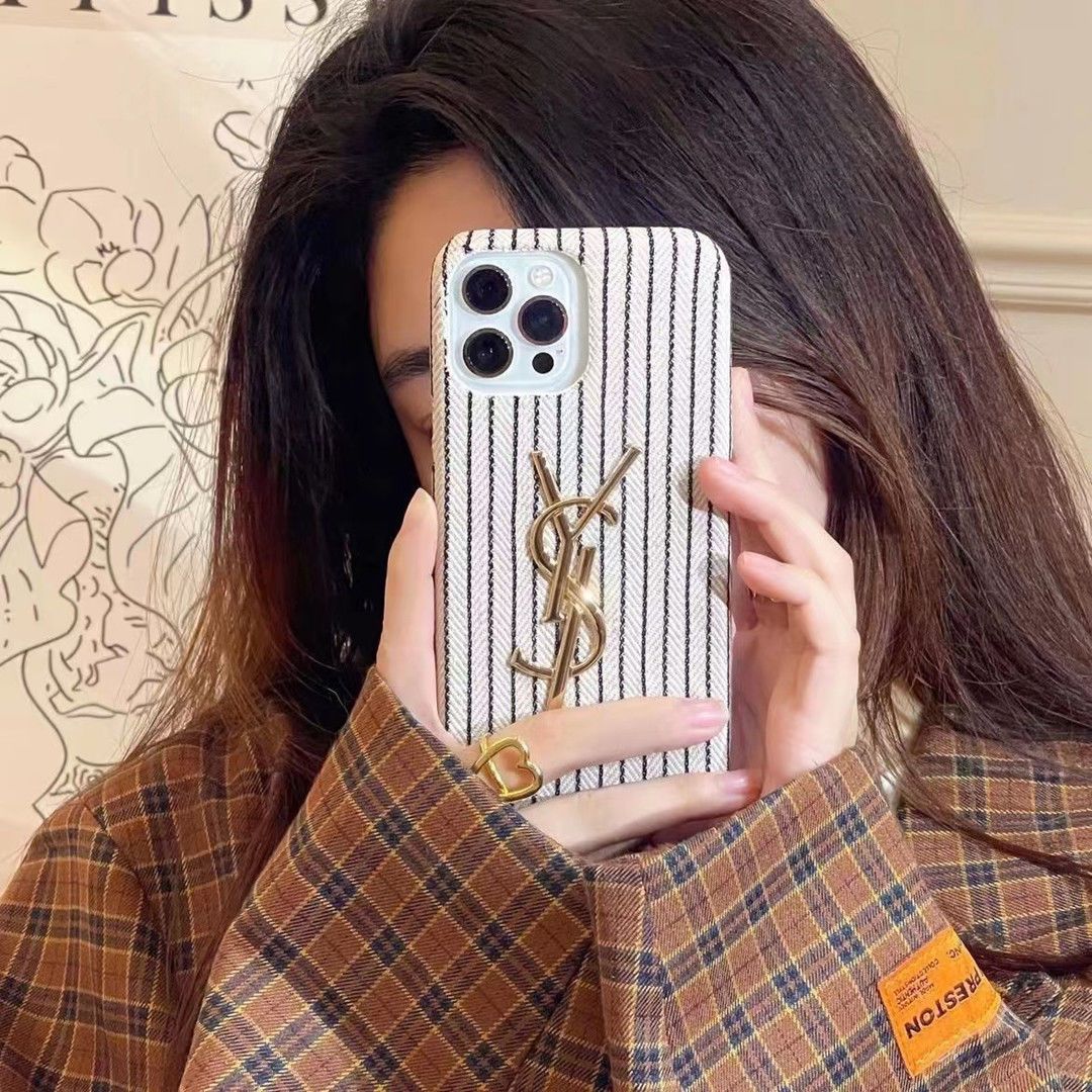 Funda de cuero con estampado de cocodrilo