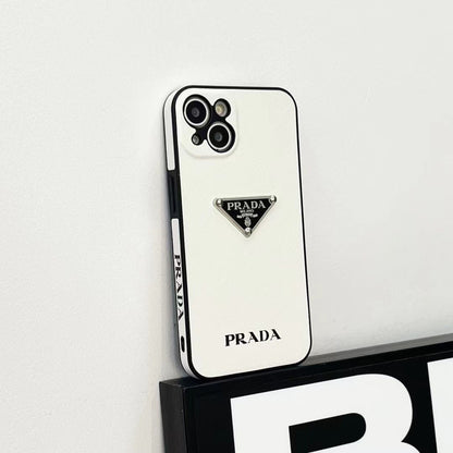 Funda de goma blanda clásica con monograma