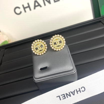 Pendientes de perlas y circonitas