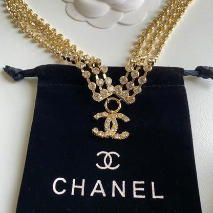 Collier ras du cou en or jaune et cristal