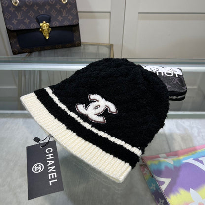 Gorro de punto de vellón coral engrosado