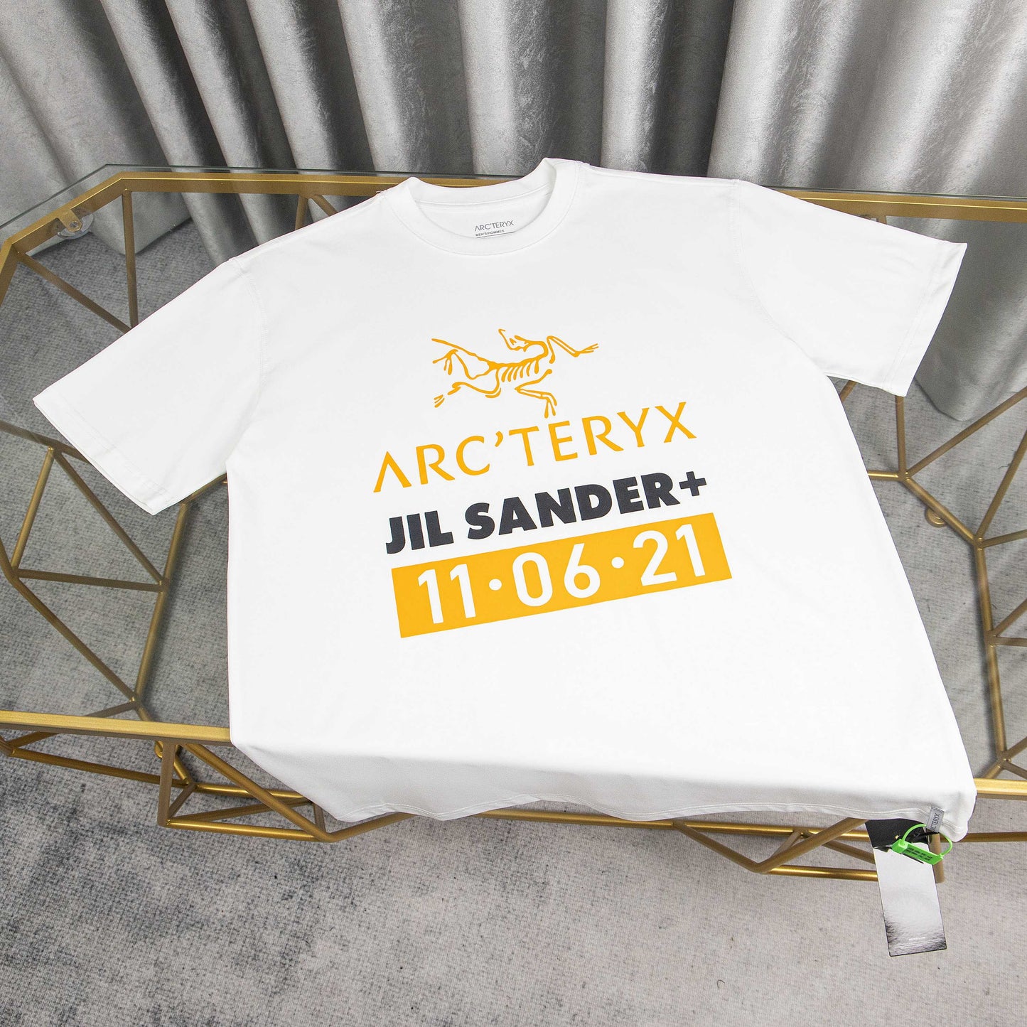 Camiseta estampada nuevo clásico