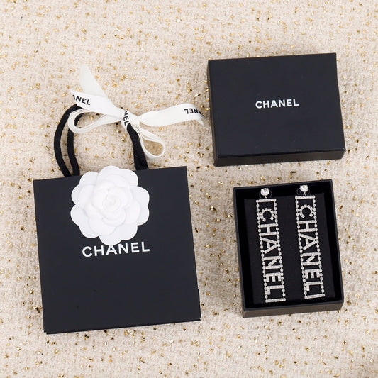 Boucles d'oreilles alphabet diamant de cristal