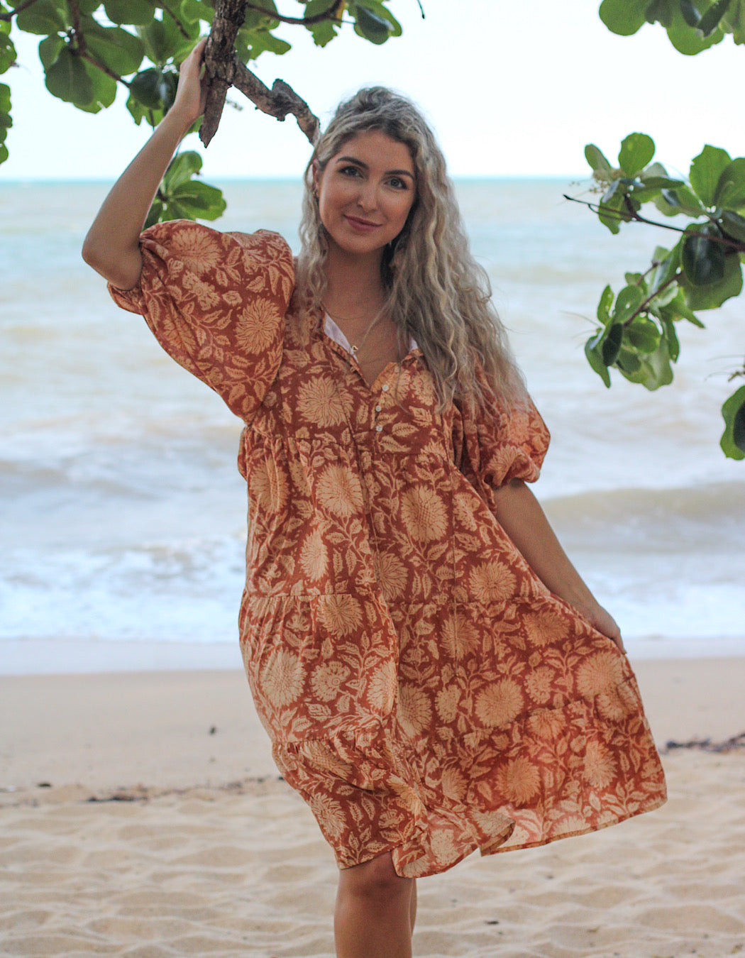 Minivestido Neera en Masala - Forrado