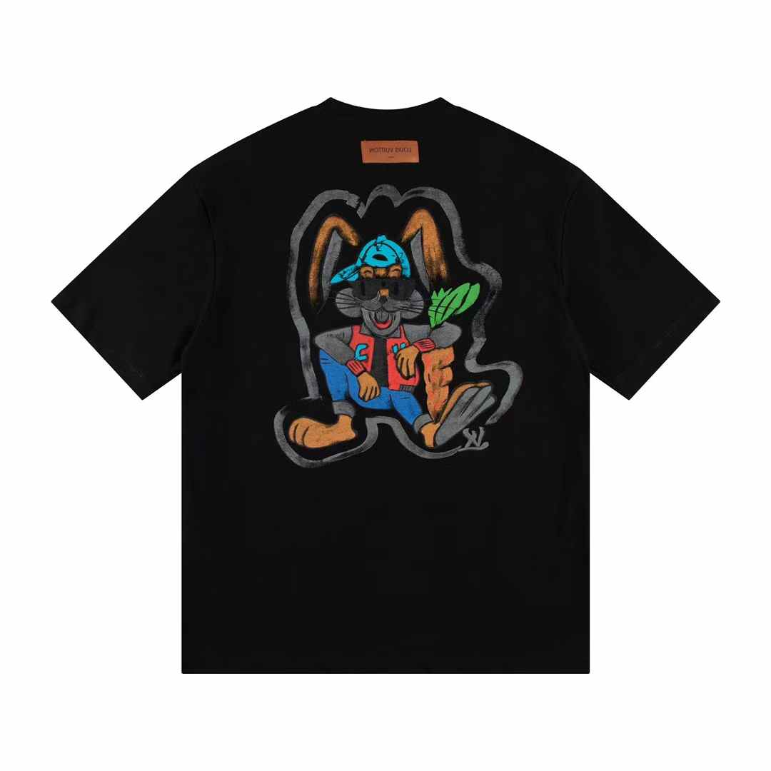 Camiseta con estampado artístico