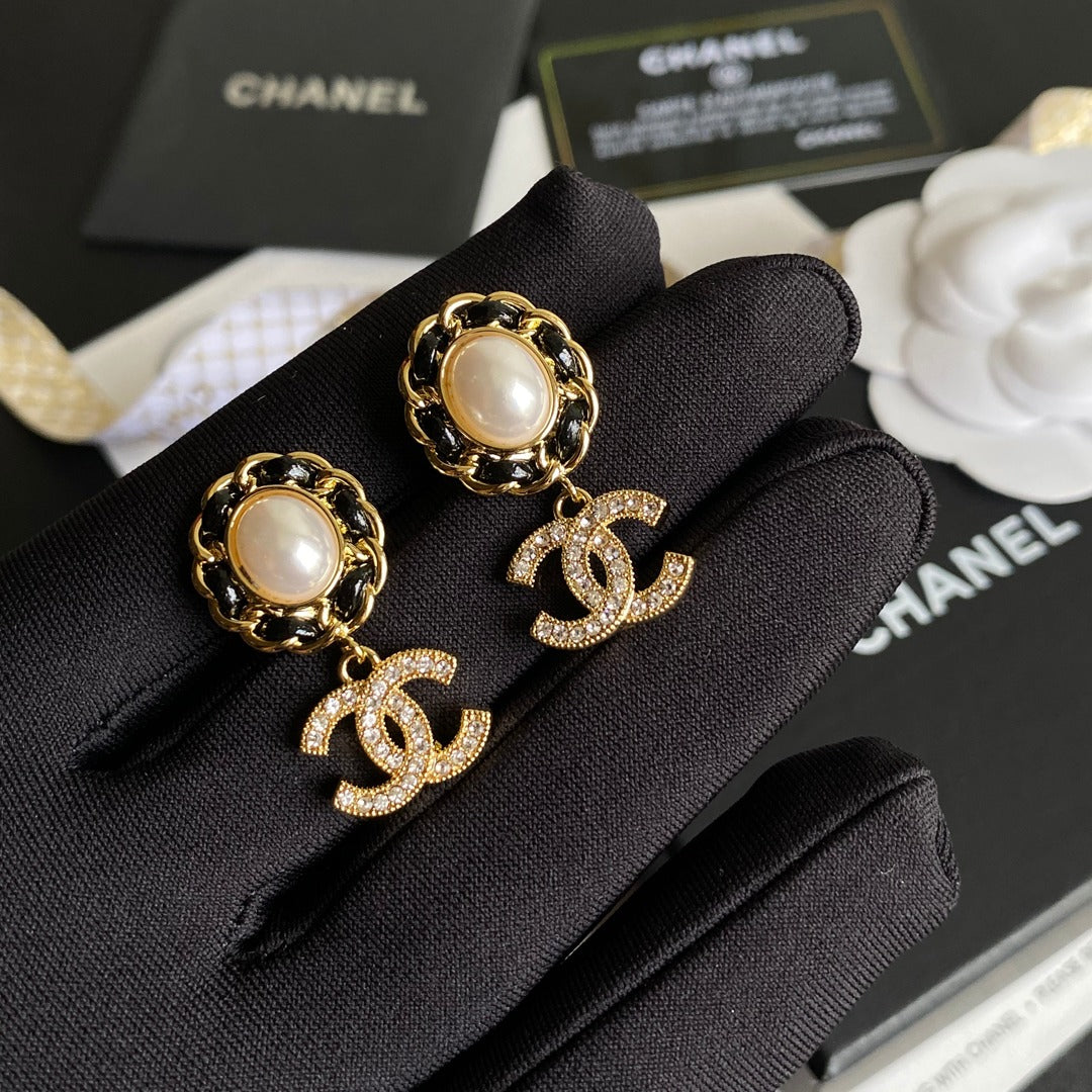 Pendientes Colgantes con Letras de Perlas y Circonitas Vintage