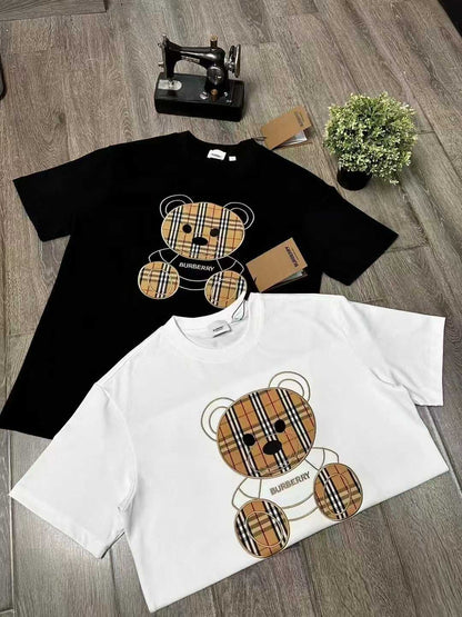 Camiseta de oso bordado