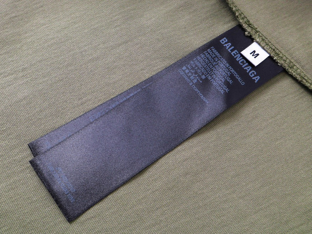 Camiseta clásica estampada con letras