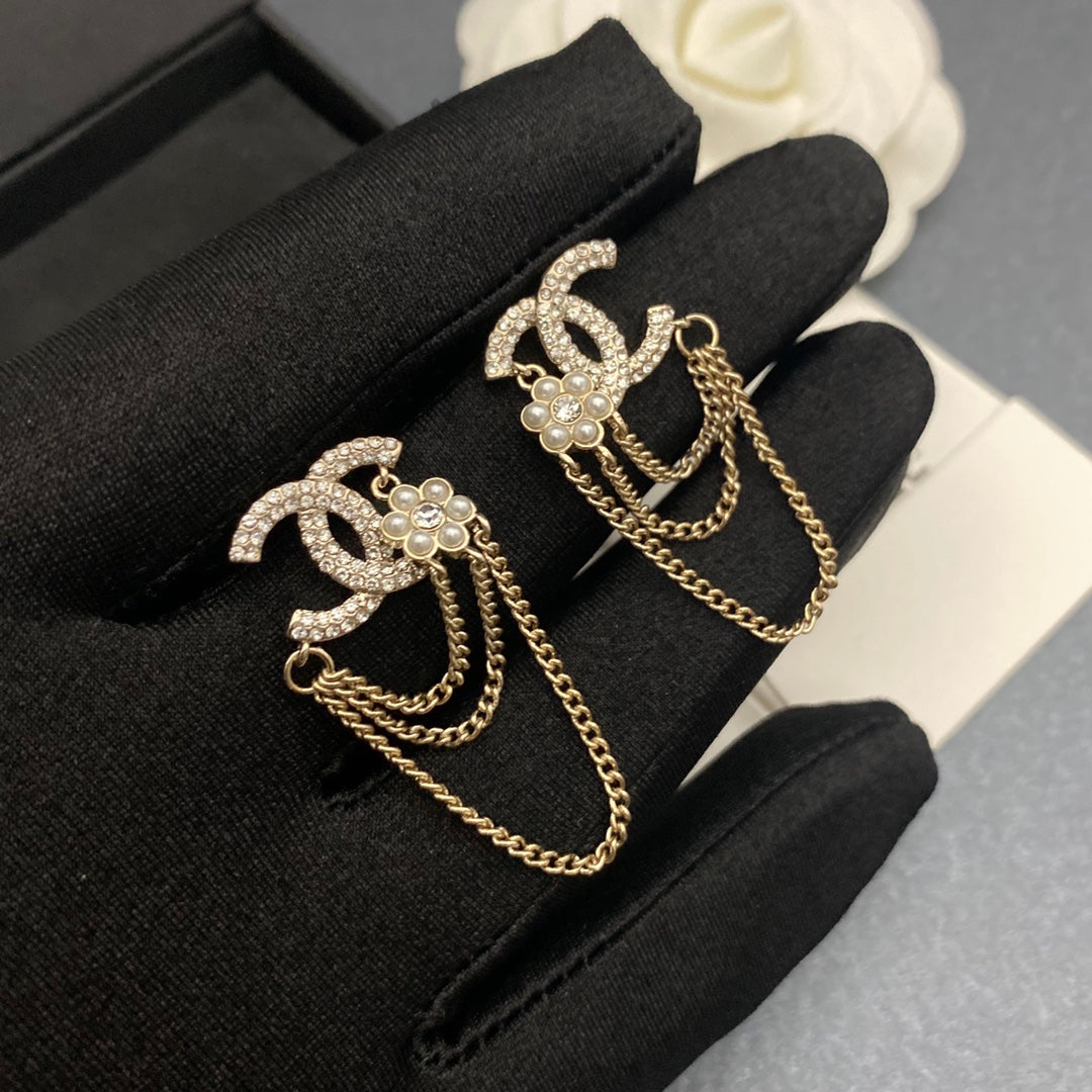 Pendientes de cadena de flores