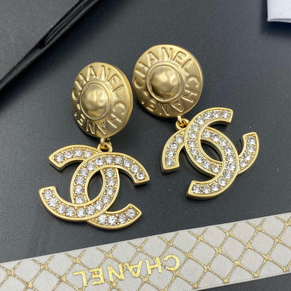 Pendientes colgantes de letras de diamante con temperamento