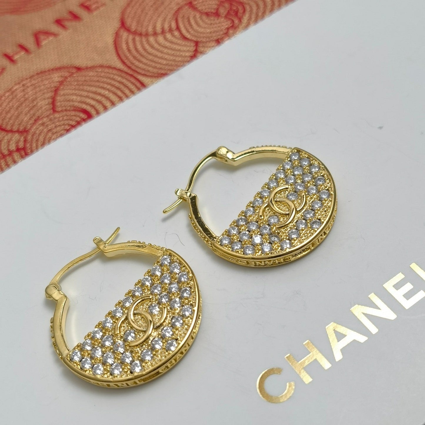 Pendientes de aro de diamante de nueva moda