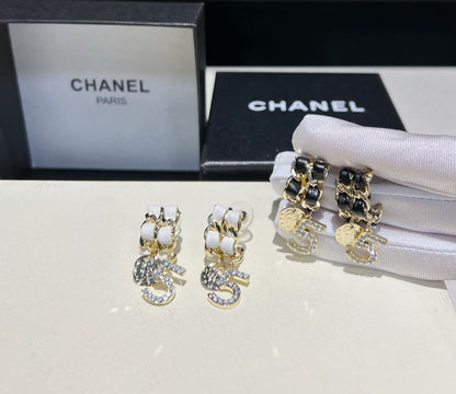 Boucles d'oreilles tendance en cuir et métal (lot de 5)