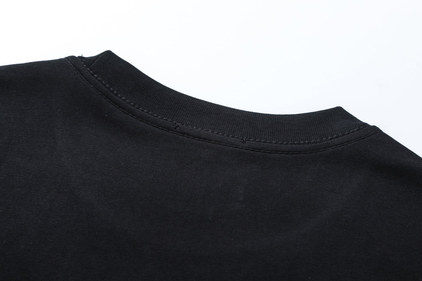 Camiseta de moda con la letra F