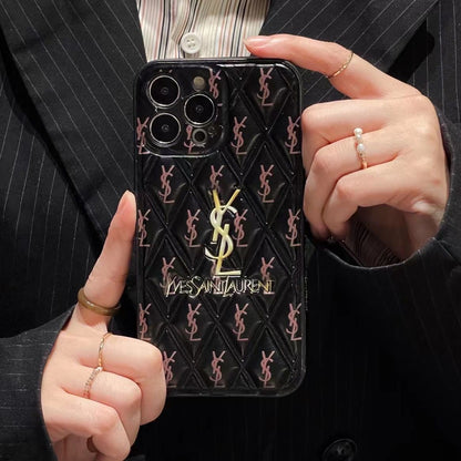 Estuche con letras retro de patrón completo