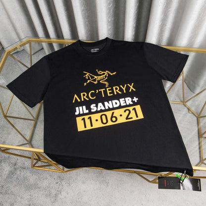 Camiseta estampada nuevo clásico