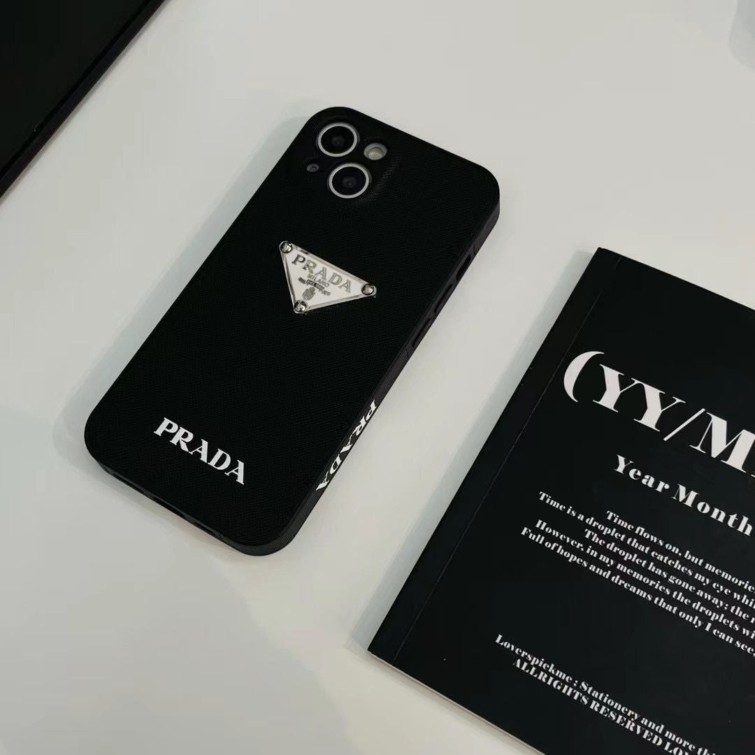 Funda de goma blanda clásica con monograma