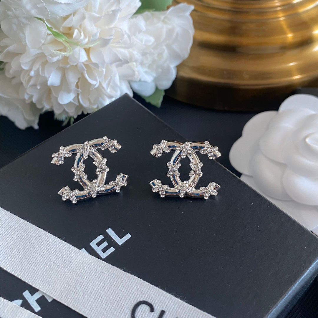 Pendientes de botón de diamante de cristal brillante