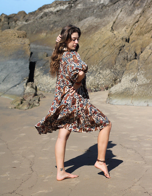 Robe courte Neera Rani