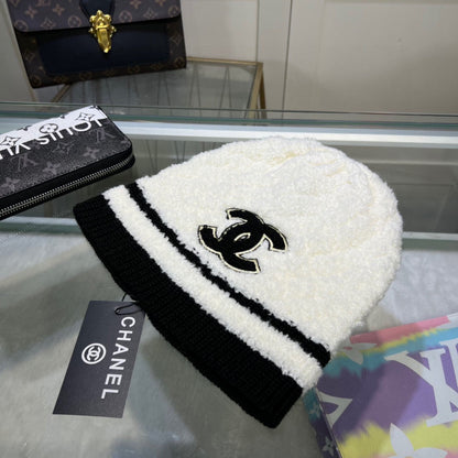 Gorro de punto de vellón coral engrosado