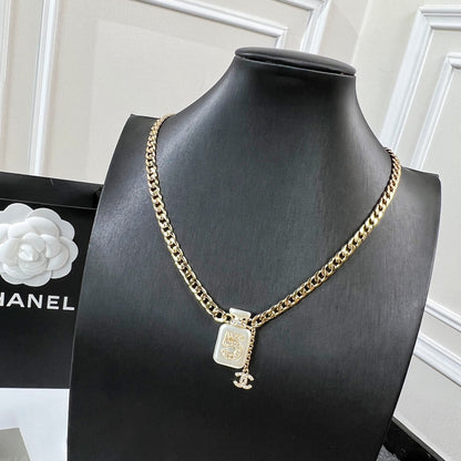 Collier Bouteille de Parfum Perle
