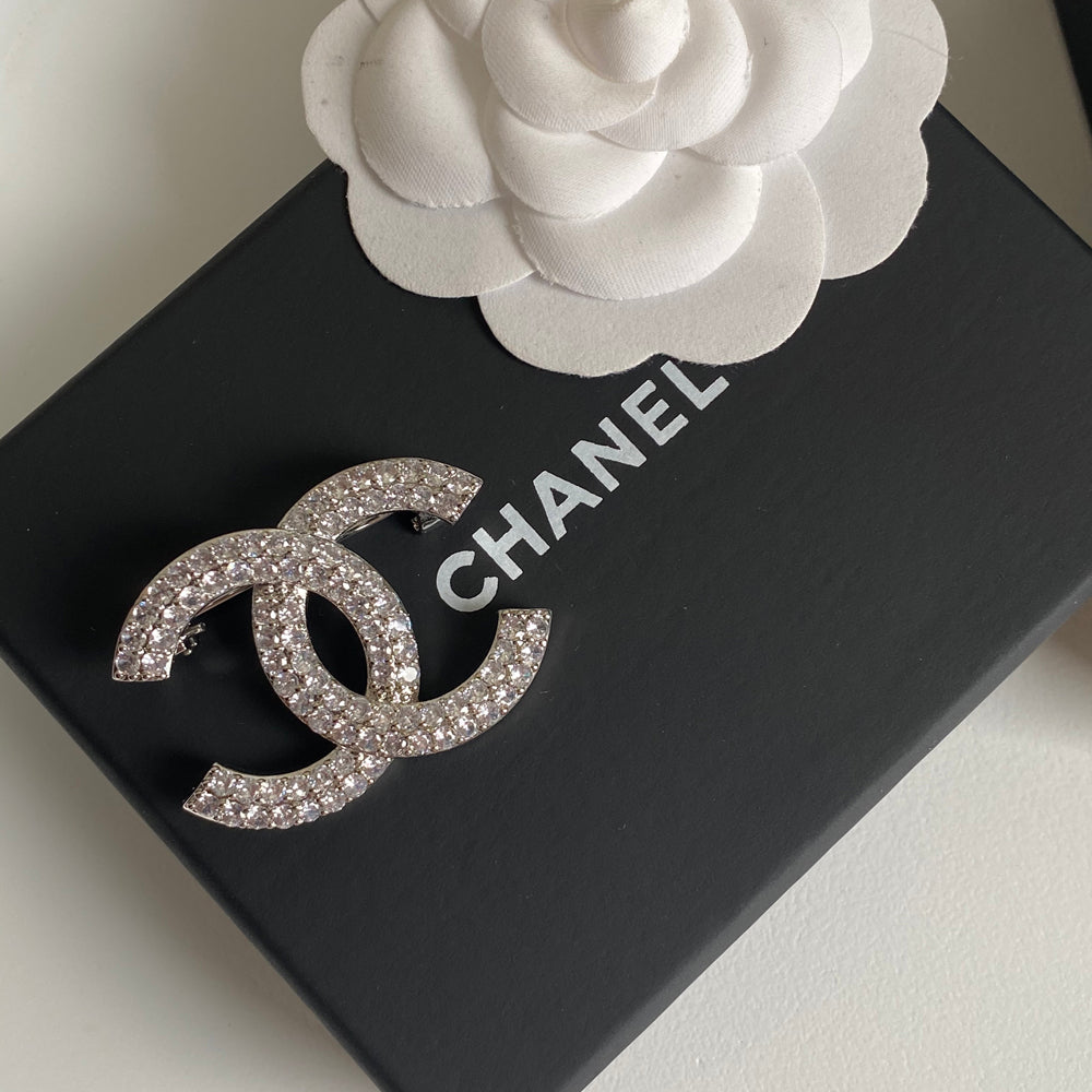 Broche de diamantes estilo temperamento