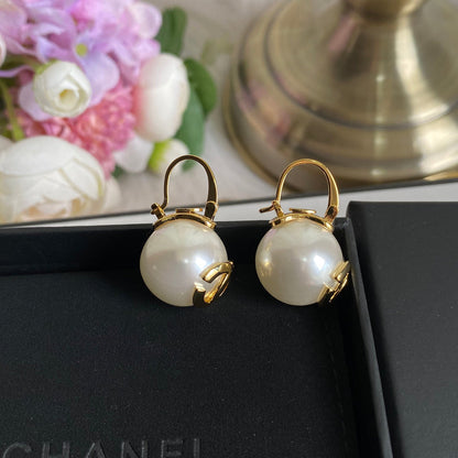 Boucles d'oreilles rétro en perles plaquées or