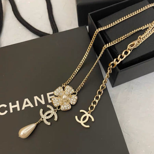 Collier Pendentif Fleur Tendance