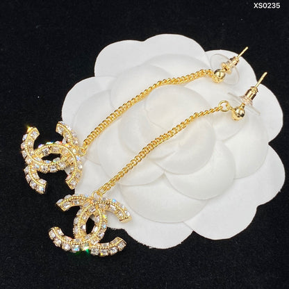 Pendientes largos de gota con cristales y diamantes
