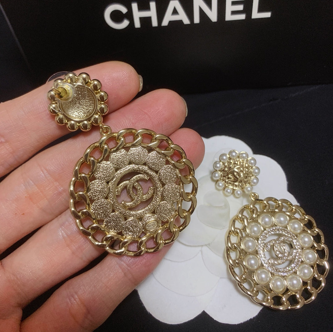 Pendientes de Perlas con Cadena a Rayas