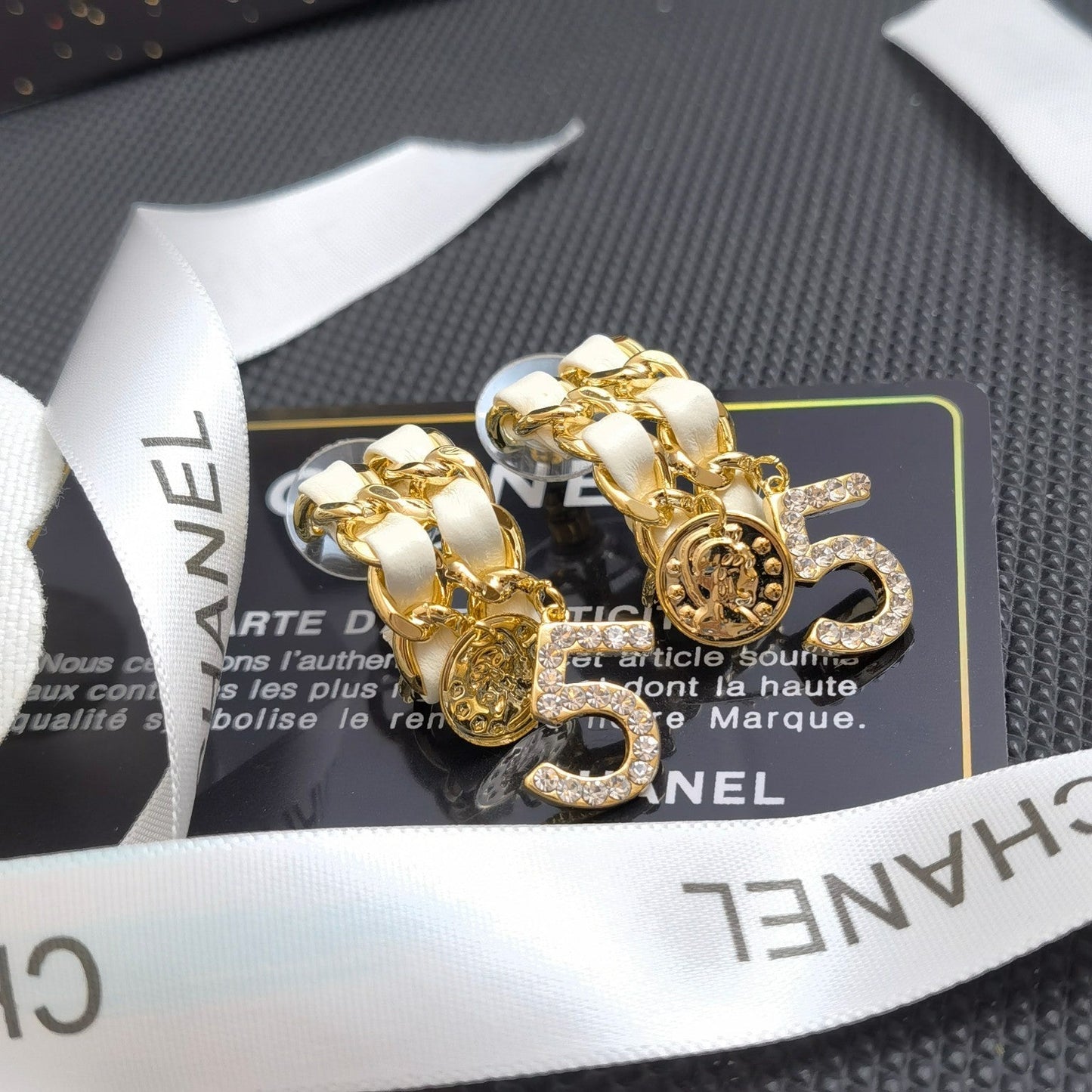 Pendientes Modernos de Piel y Metal (5 unidades)