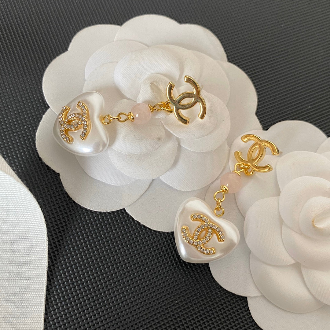 Pendientes Premium de Cristal de Corazón Perla