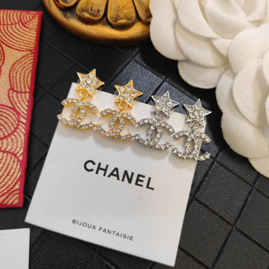 Boucles d'oreilles tendance avec logo étoile diamant