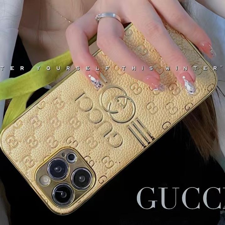 Estuche de cuero con bronceado electrolítico
